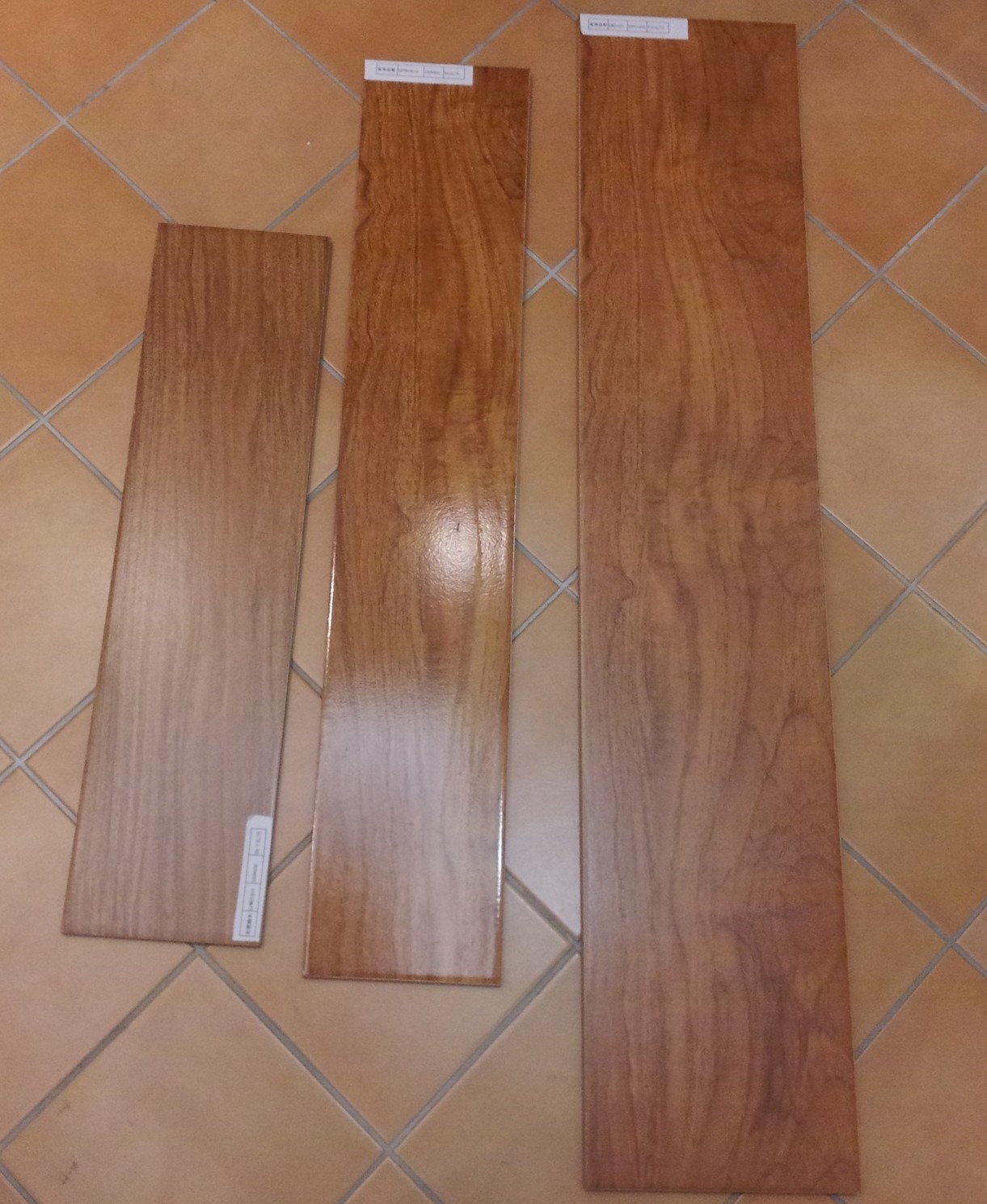 600x150 vs 800x150 vs 1200x100 wood grain tile contrast effect
